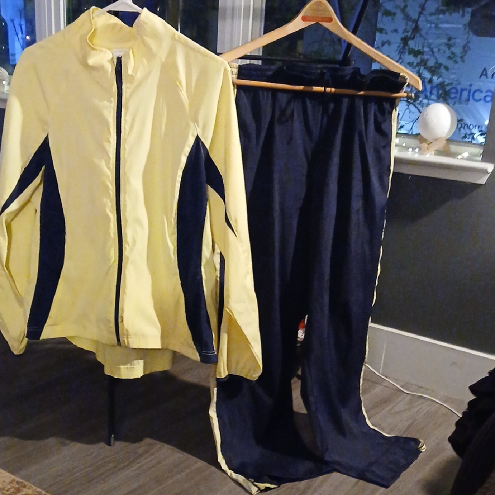 Beautuful Yellow and Black Track Suit